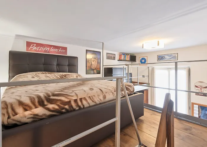 Guesthost - Mole Antonelliana Lovely Loft Appartement *