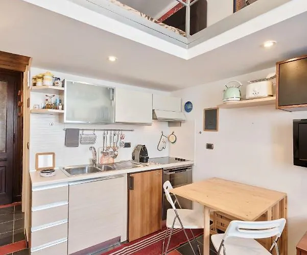 Guesthost - Mole Antonelliana Lovely Loft Appartement Turin