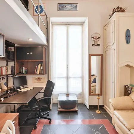 Guesthost - Mole Antonelliana Lovely Loft شقة